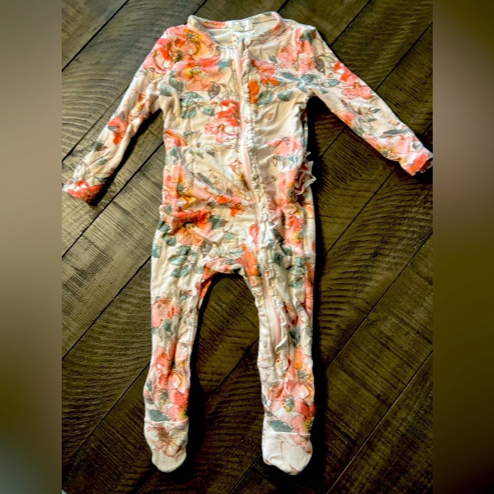 Angel Dear Footie Vintage Flower 🌸